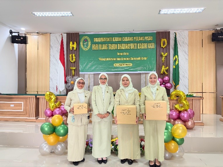 571.  Pemenang Lomba Menghias Nasi Goreng HUT DYK Cabang Pulang Pisau